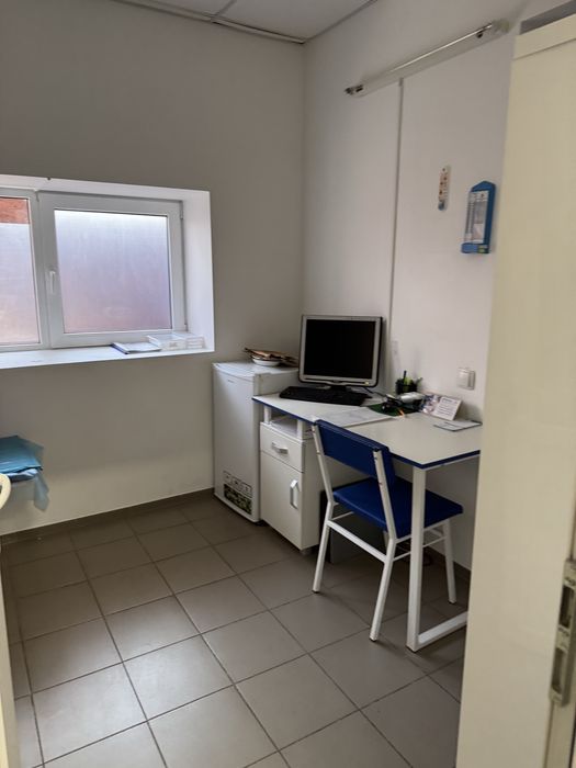 Оренда Медичний заклад Площа 250 кв.м 12 кабінетів