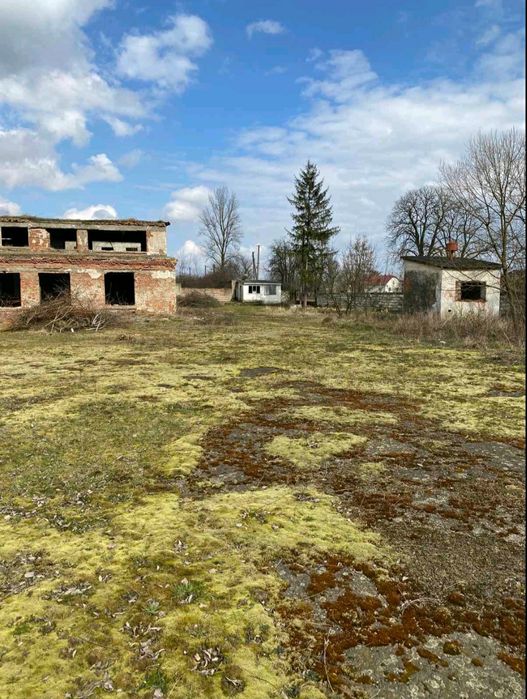 Продаж виробничо-складського приміщення в смт. Гніздичів