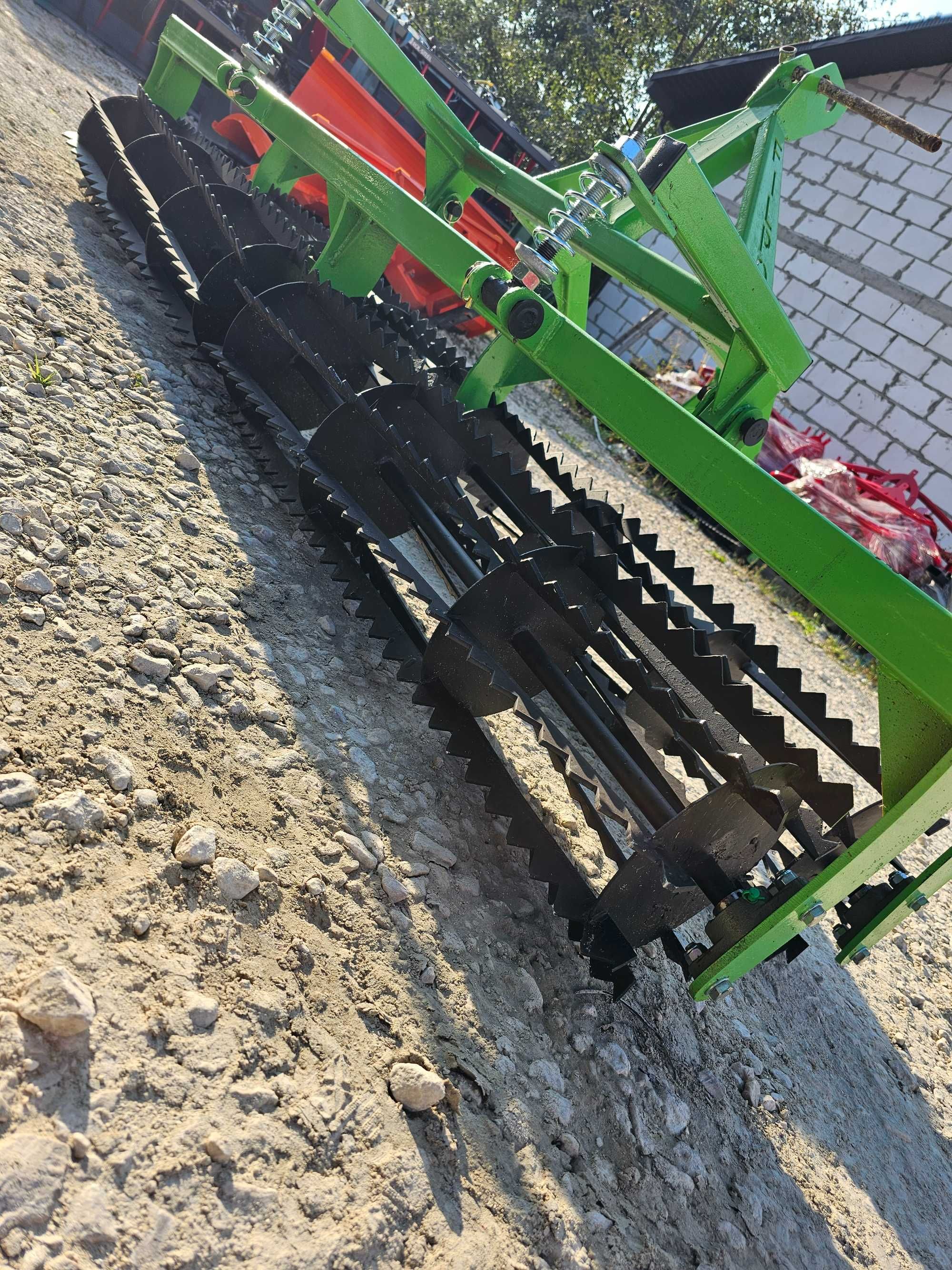 Średnica 30, profil 60x60 oś przez cały wałek do wał strunowy uprawowy