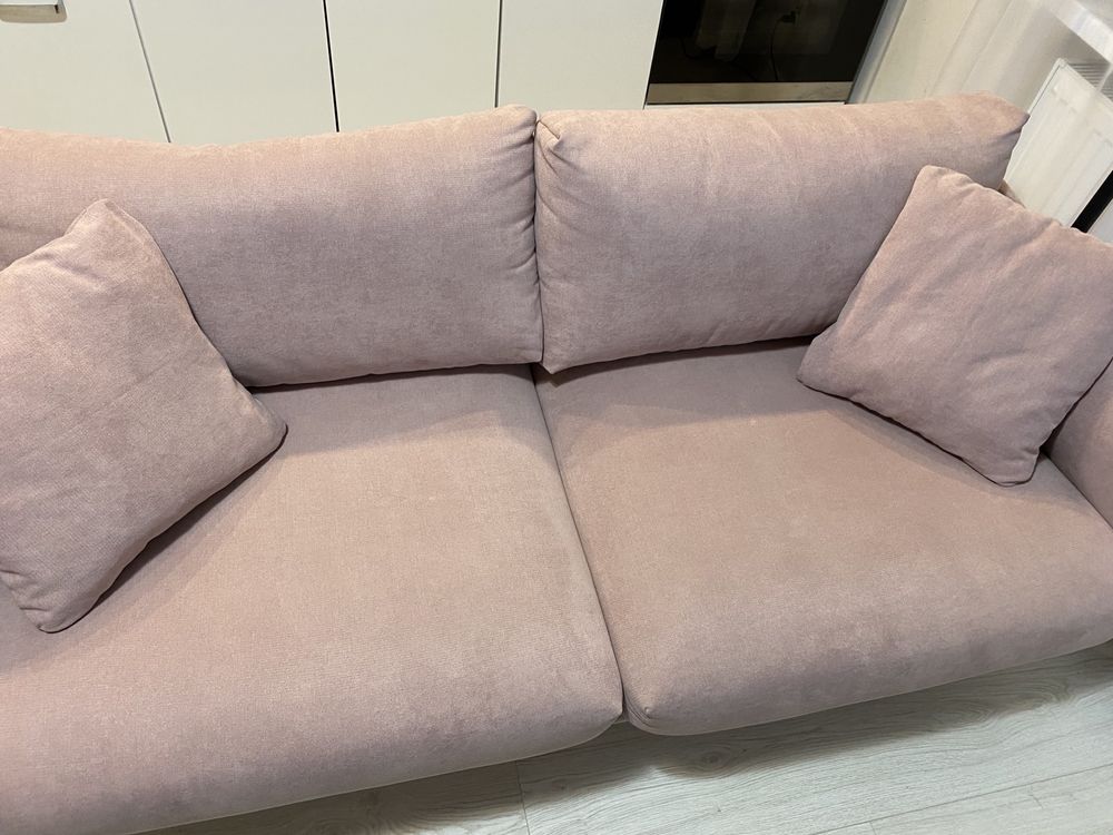 Różowa Sofa 2 osobowa