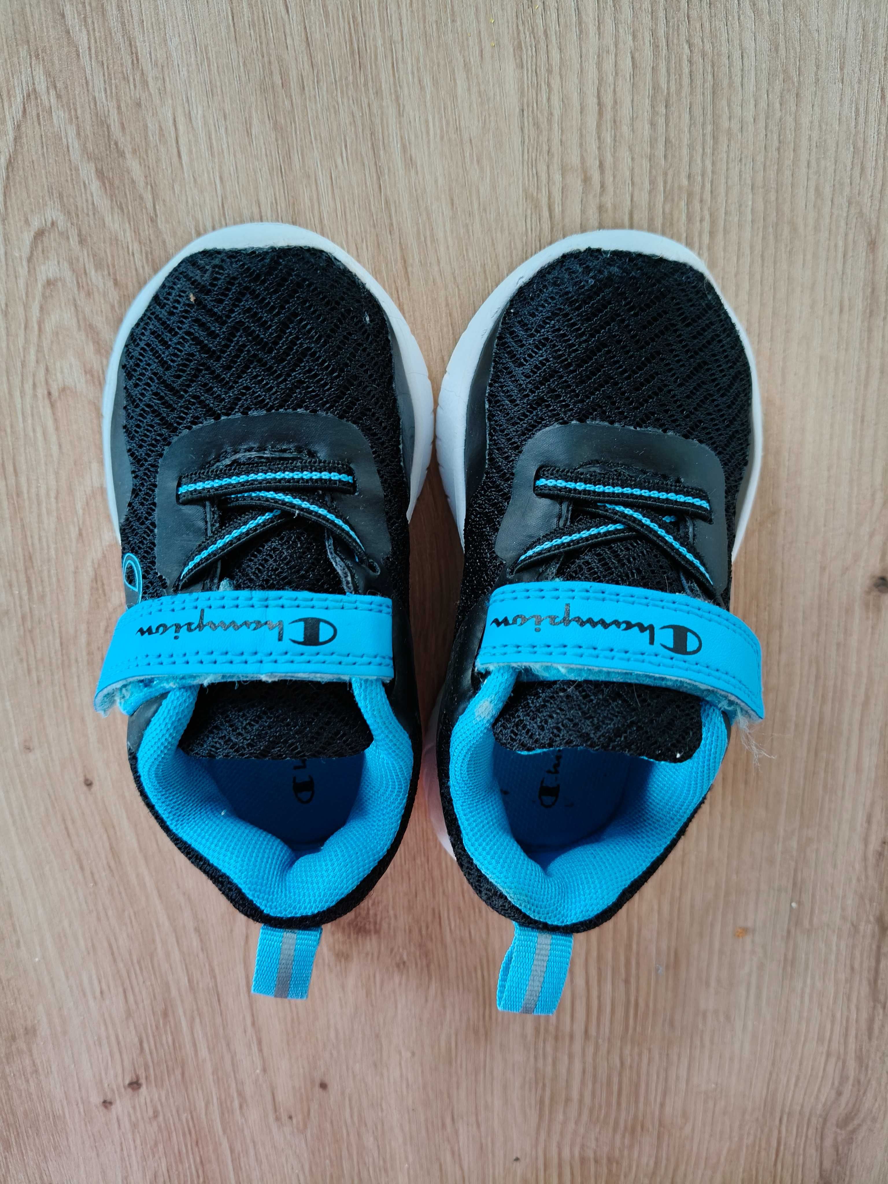 Buty chłopięce sportowe
