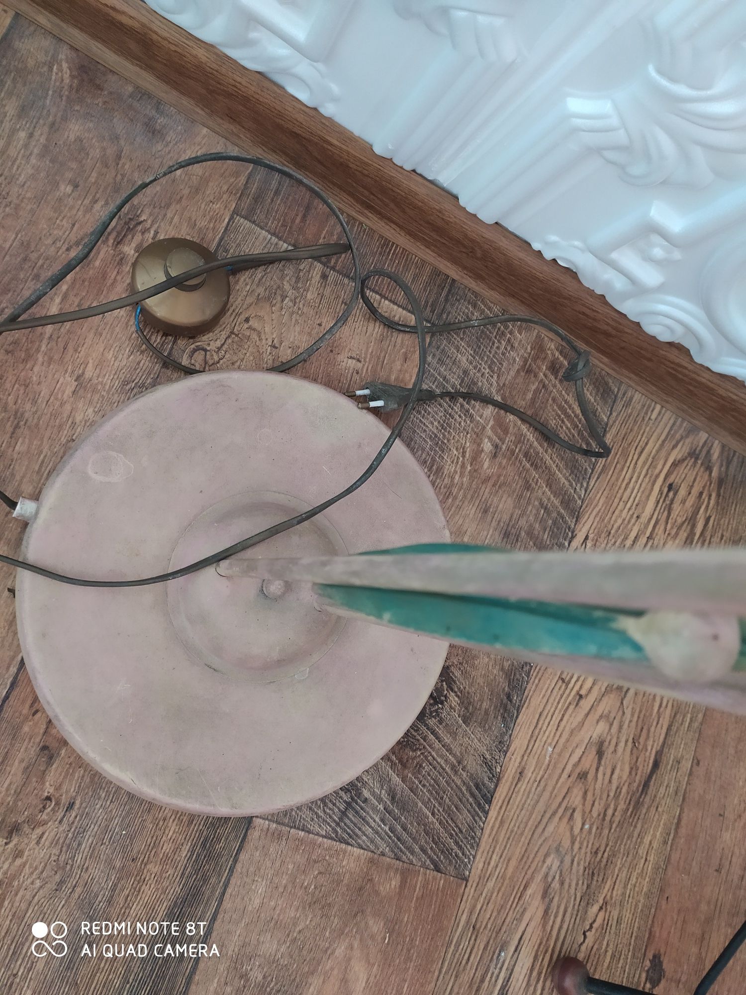 Stare lampy stojące duże PRL lampa ze stolikiem wiklinowa abażur kwiat
