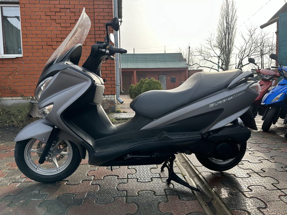 Suzuki burgman 200 розмитнений