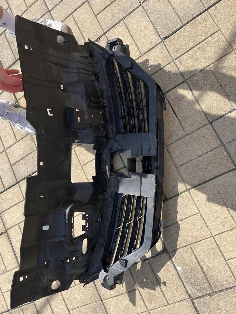 gril reanult megane 4 czarny atrapa grilla