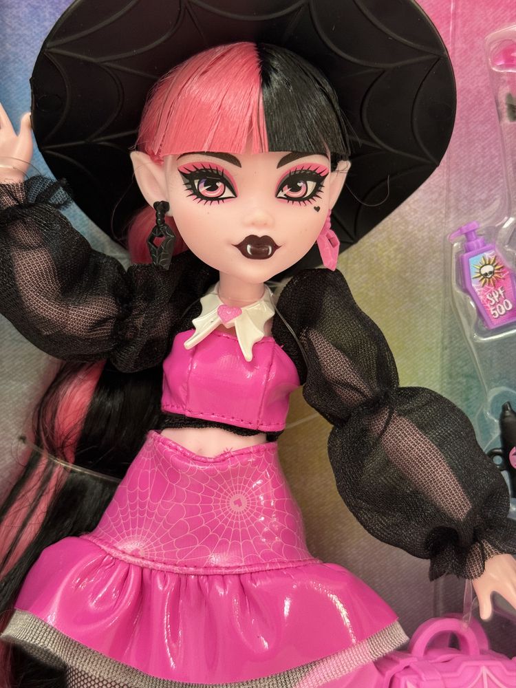 Дракулаура Монстер Хай Draculaura Doll