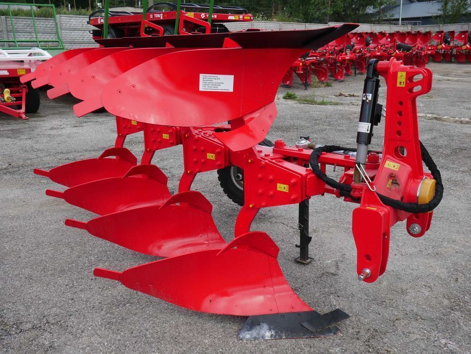 Pług Obracalny Obrotowy KM80 2+,2+1, 3+, 3+1, 4+ AKPIL Promocja