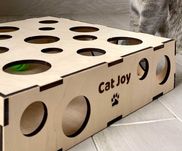 Інтерактивна іграшка для котів Cat Joy у вигляді сиру 32х32х8 см