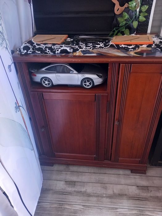 Móveis de cubos, caixas de arrumação a parte.Movel madeira tv