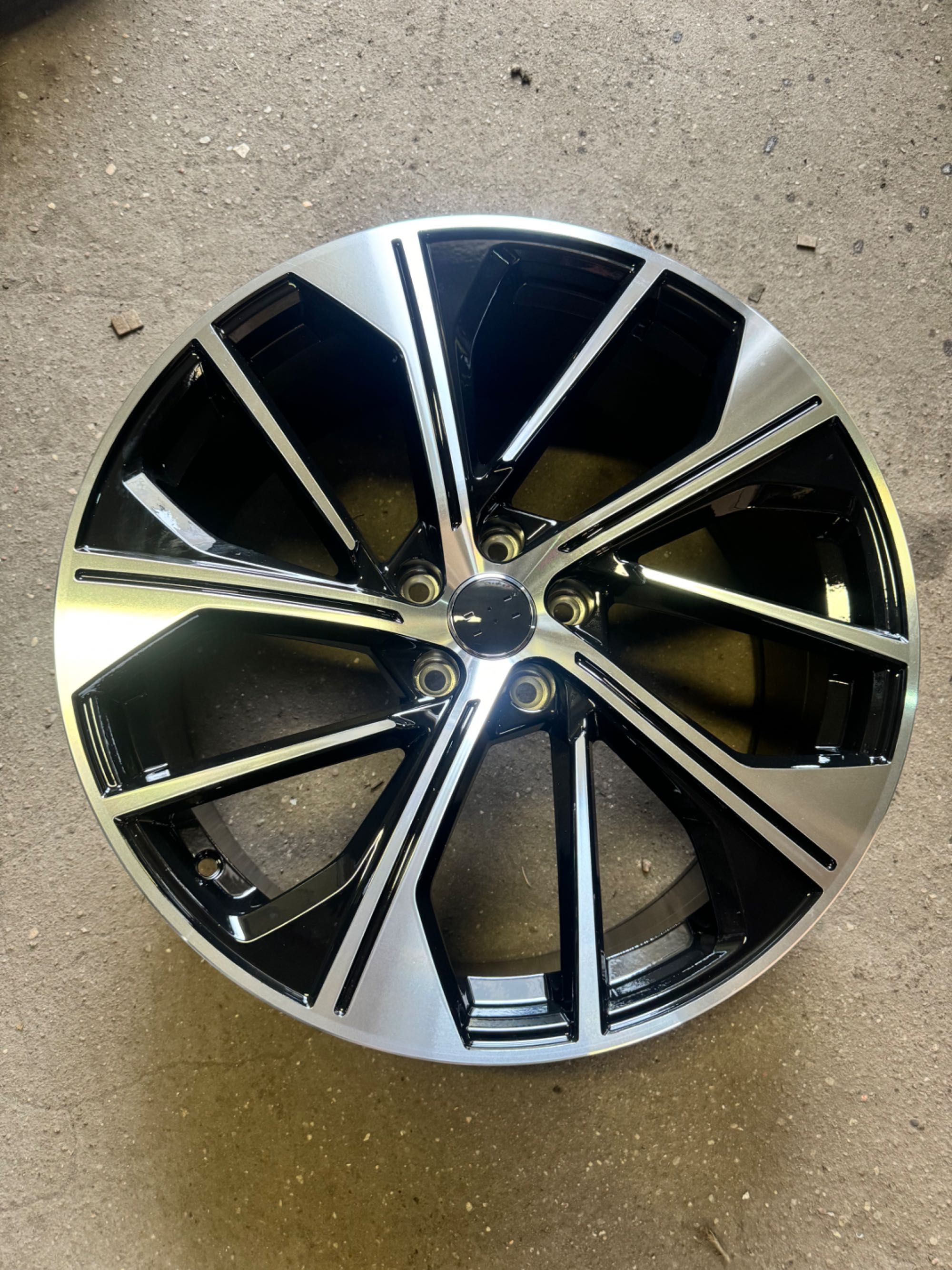 Alufelgi 20 Black Machined 5x112