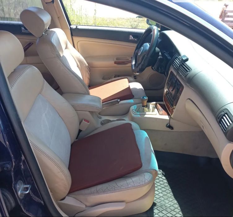 Продаю власний автомобіль Фольцваген пасат В5+