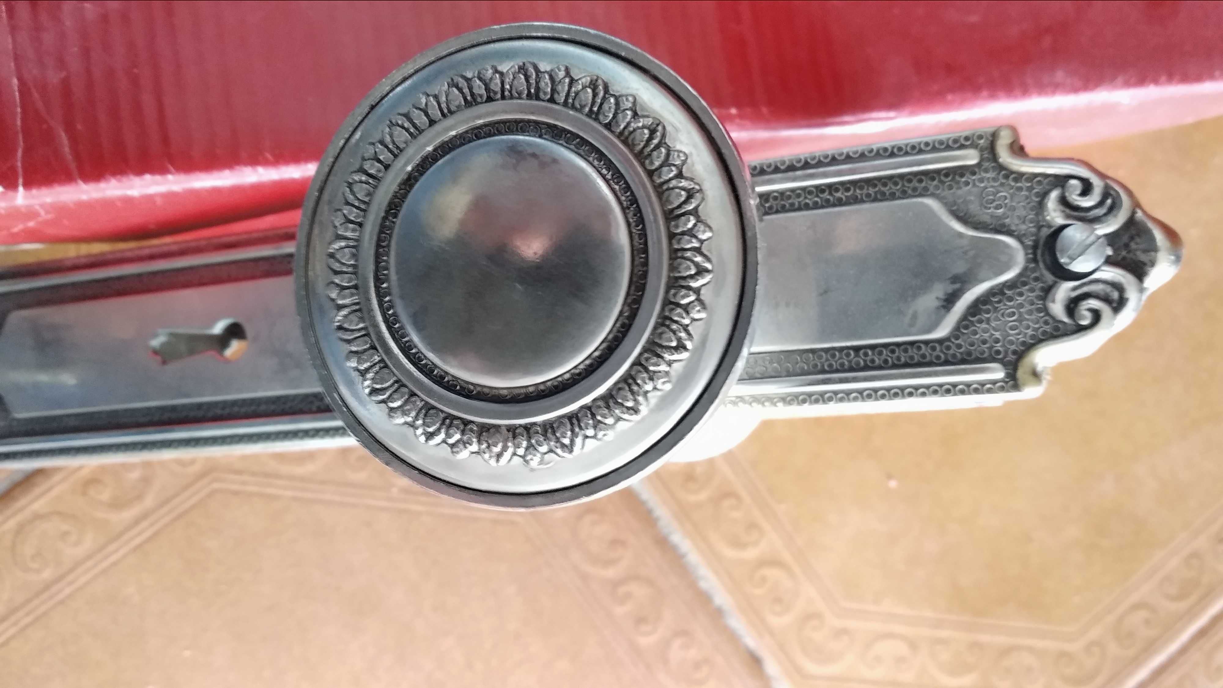 Puxadores de portas, anos 80