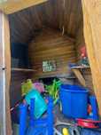 Деревянный детский домик на курых ножках