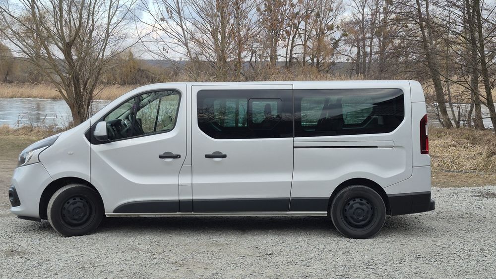 Оренда авто RENAULT Trafic