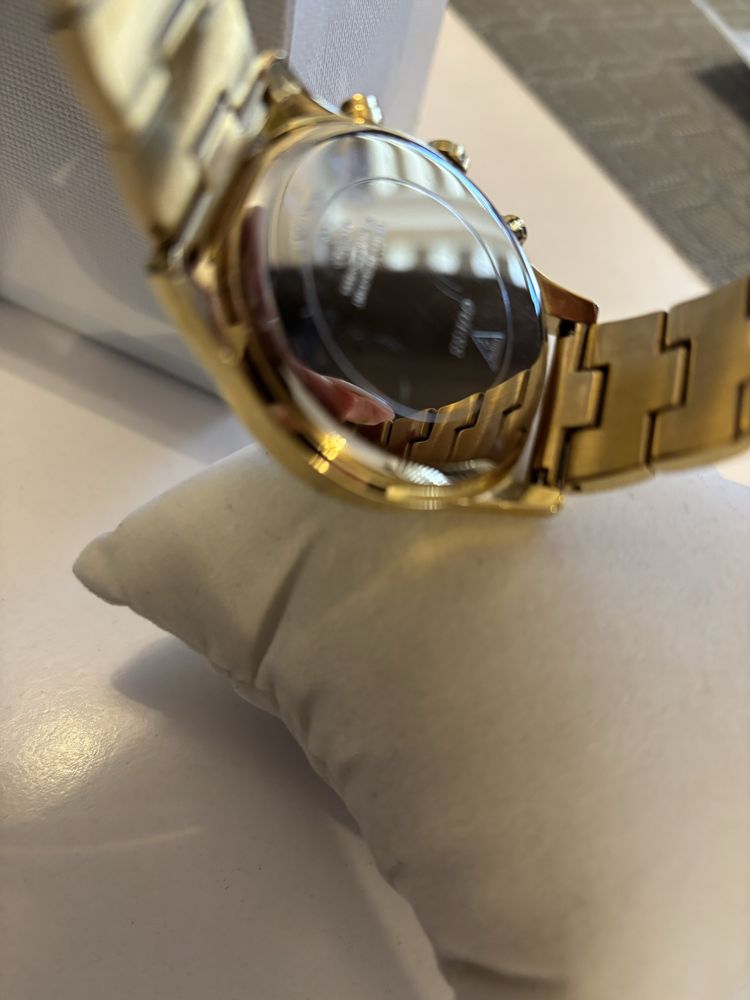 Zegarek guess zloty