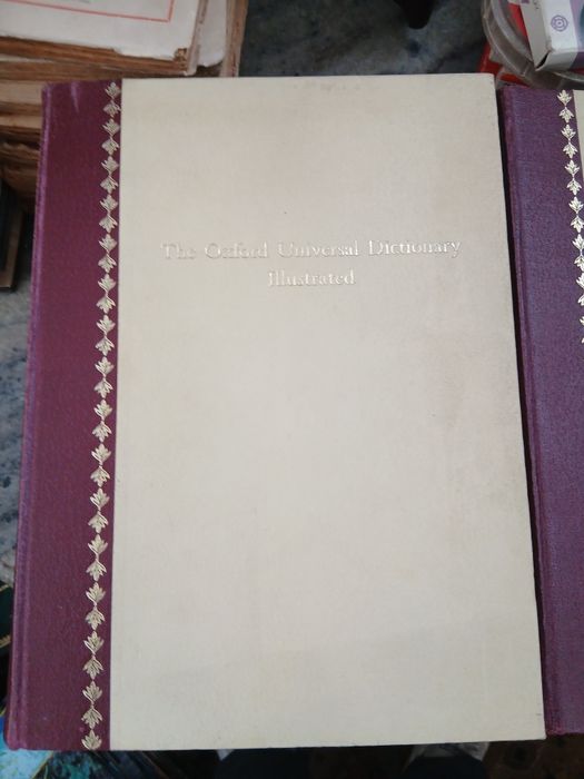 The Oxford Universal Dictionary (2 vol)