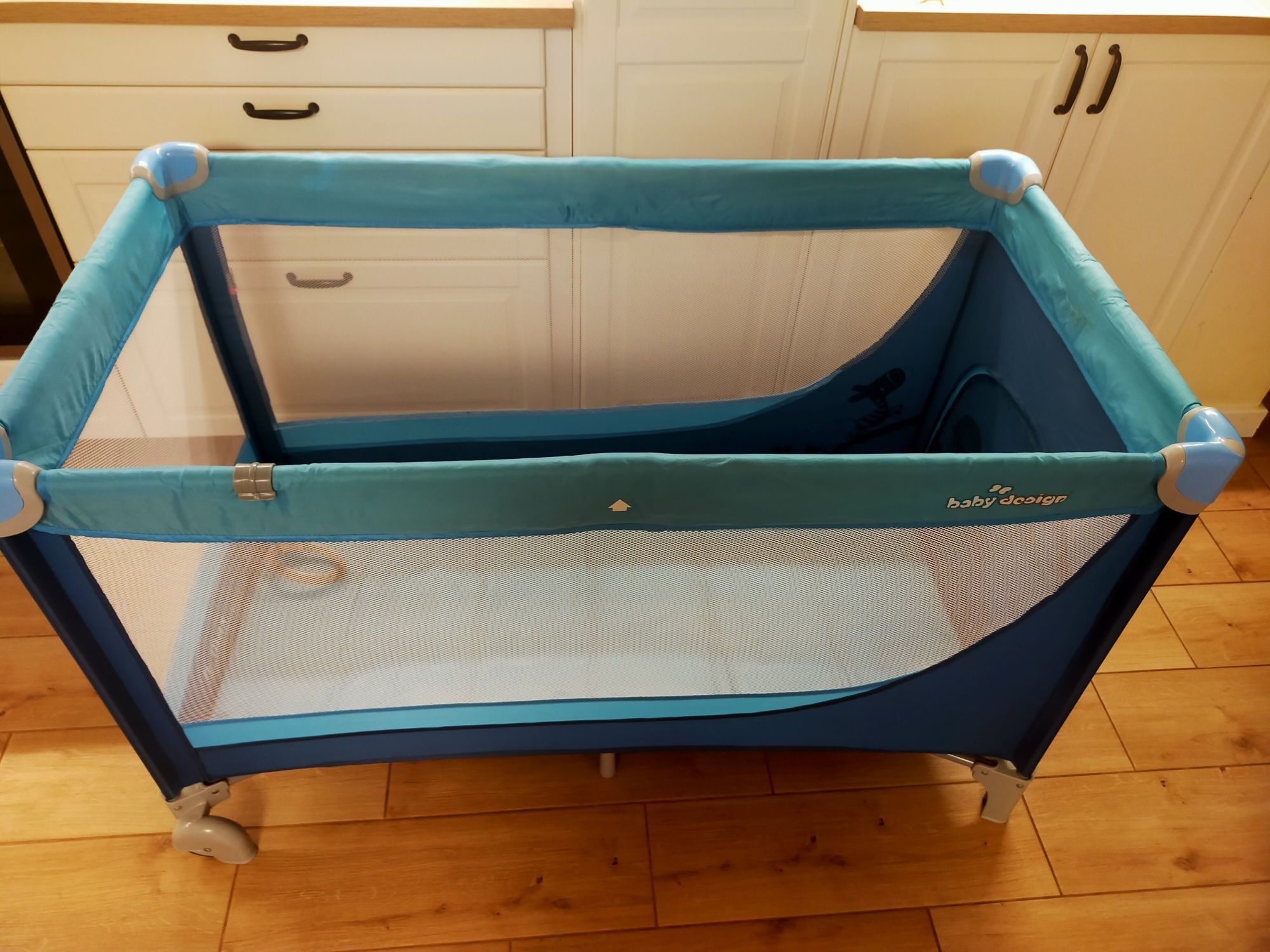 Łóżeczko turystyczne Baby design