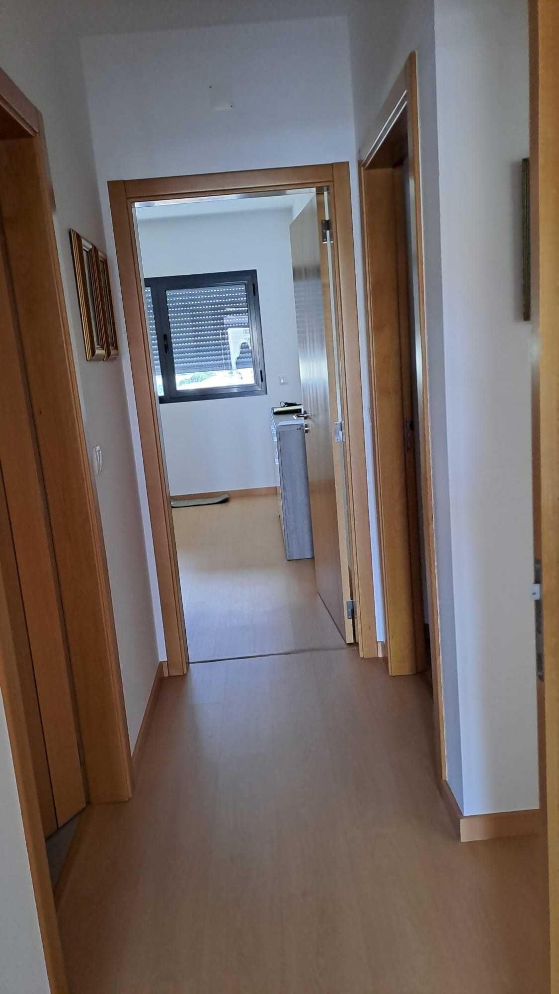 Apartamento T3 Estado Novo