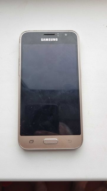 Смартфон Samsung Galaxy J1 2016 J120H Gold