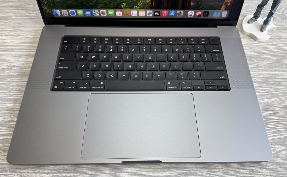 MacBook Pro 16 / M1 Max / RAM 32 / SSD 1 TB / 2021 / Space Grey