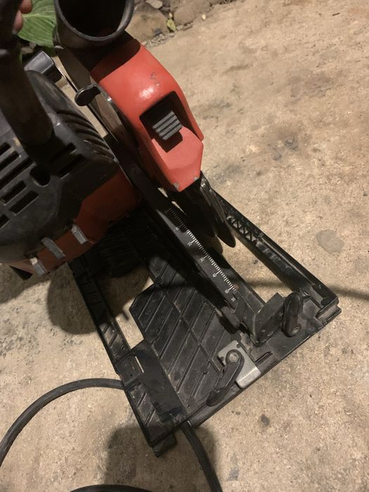 Торцувальна пила Hilti WSC 255