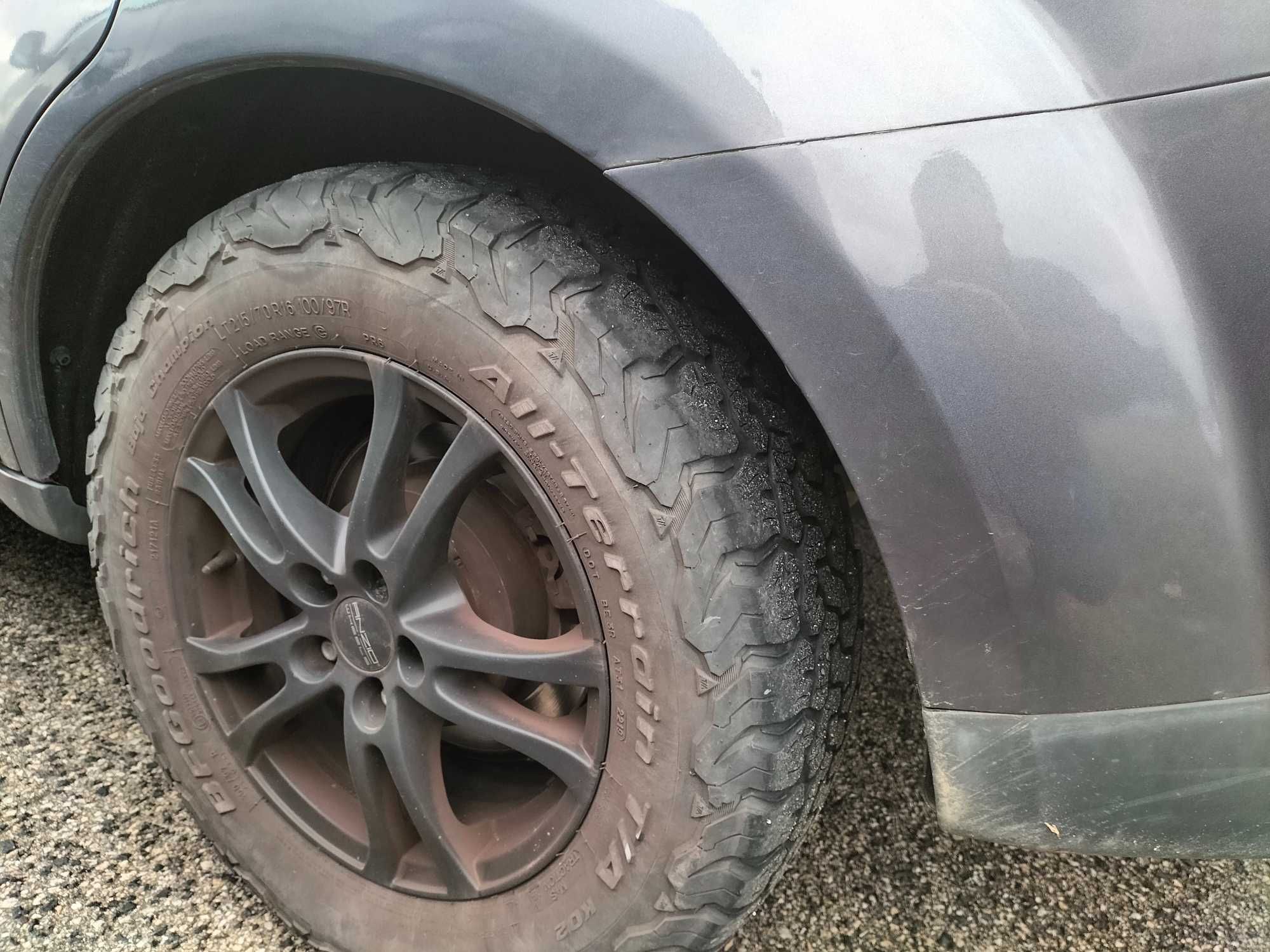 4 Jantes de alumínio de 16" com 4 pneus BFgoodrich All-Terrain