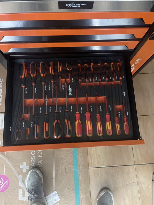 Carrinho de ferramentas 7 gavetas  7 cheias