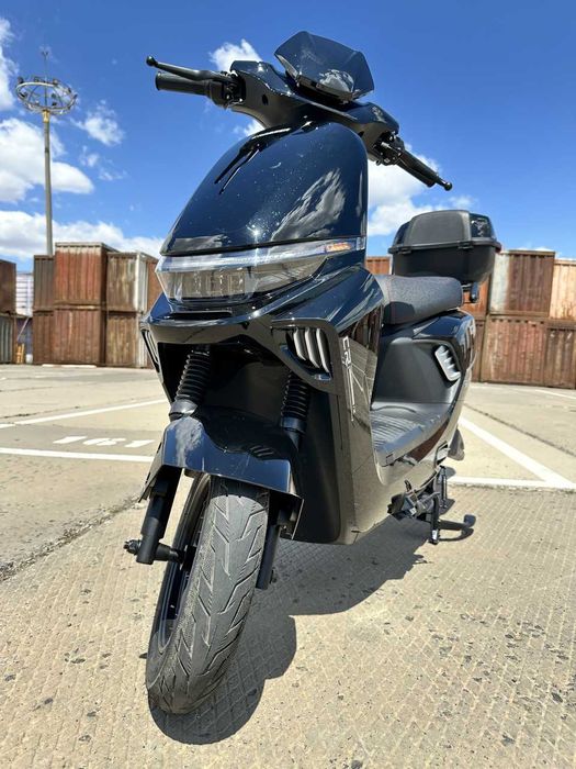 Crosser Електроскутер CR15 2500W Електро велосипед 72V 24А 2025