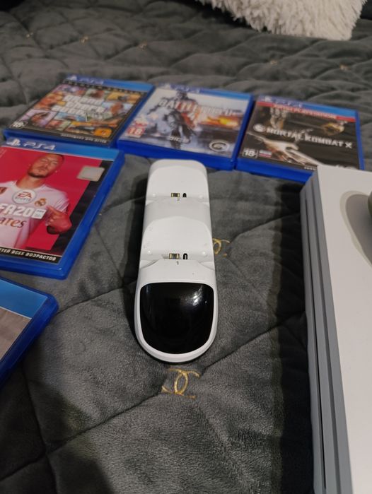 soni playstation 4 pro белая