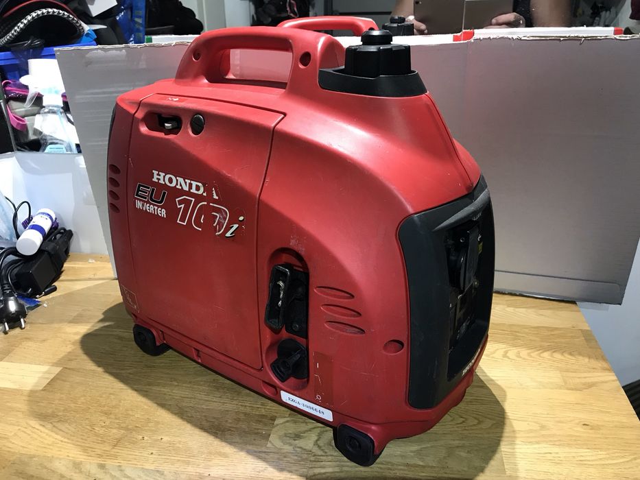 HONDA agregat prądotwórczy  EU10i INWERTOROWY 1KW stan BDB