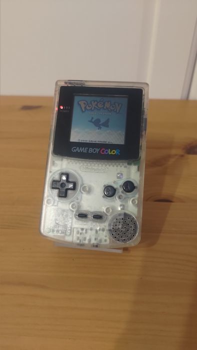 Gameboy Color + Pokemon Gold
