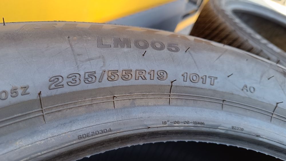 2 x Bridgestone Blizzak 255/50/19 103T 2023