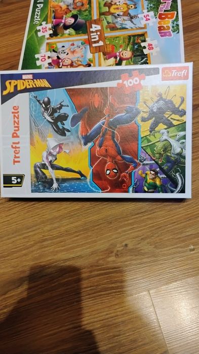 Sprzedam puzzle SPIDER MAN