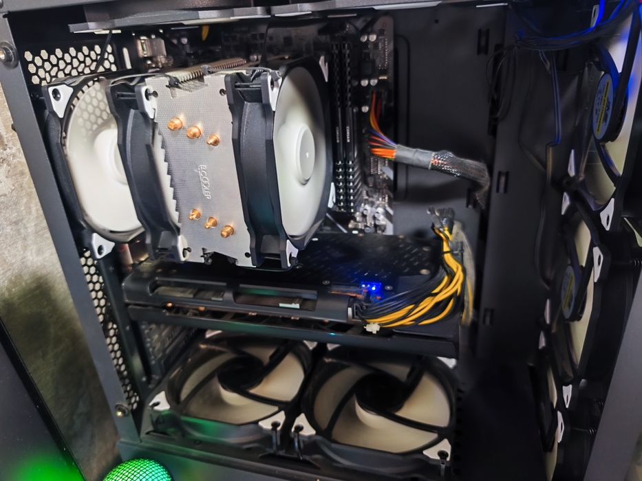 Ігровий пк з монітором і переферією