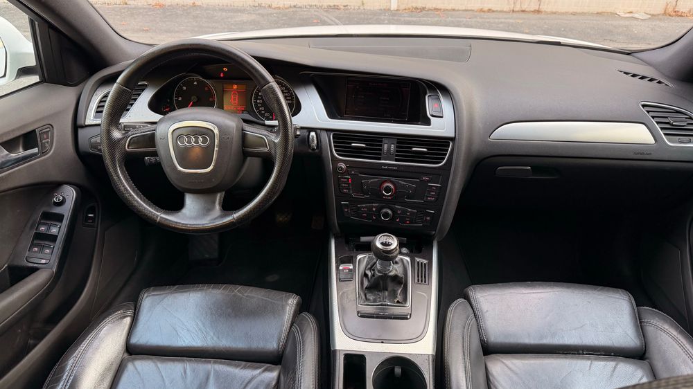 Audi A4 2.TDi S-Line 143CV