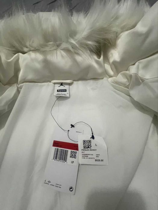 Пуховик Jordan x Supreme