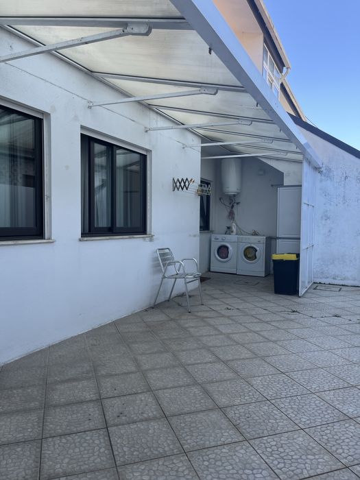 Andar Moradia na Areosa