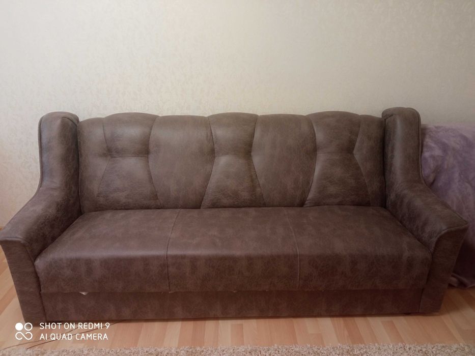 Продам диван і два крісла
