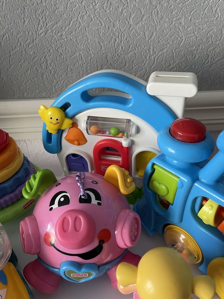 Іграшки Fisher price, Kiddiland 6+ місяців машинка, потяг пірамідка