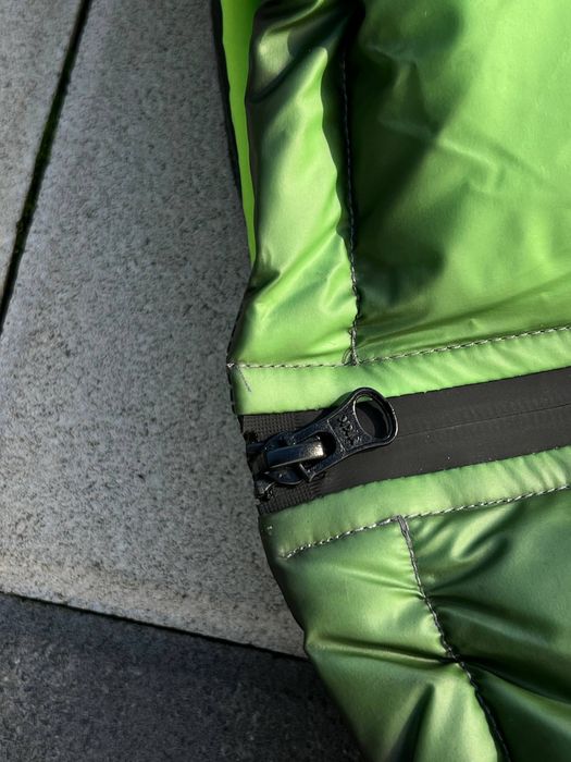 ‼️ЦІНУ ЗНИЖЕНО‼️ Пуховик Mertra (реагує на дотик,змінює колір,мертра)