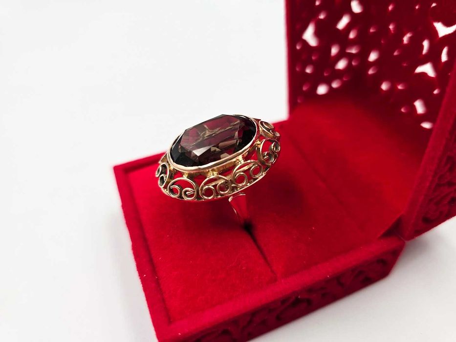 Złoty pierścionek KLASYCZNY STARY z czarnym kamieniem |Plus Lombard