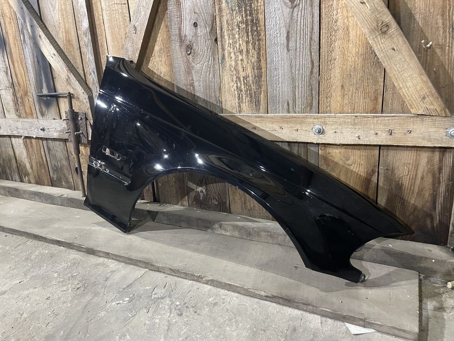 Крило BMW E46 дорест(бмв)