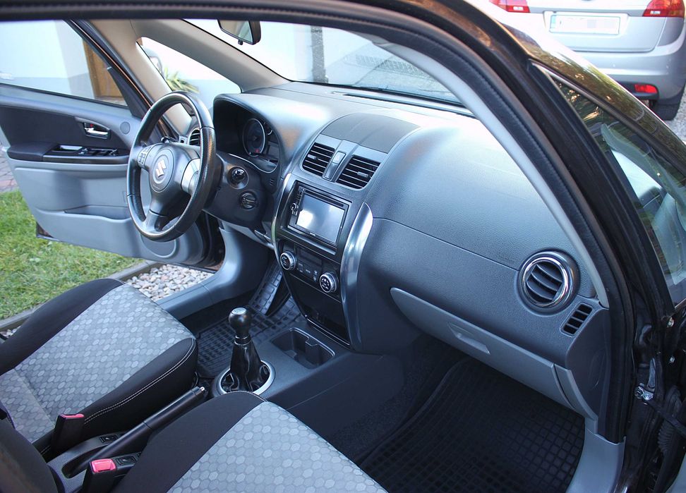 Suzuki SX4 Salon Polska 4x4 Bezwypadkowy Kamera Grzane Fotele Keyless