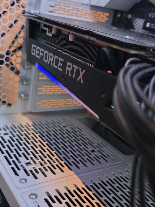 Vendo Placa Gráfica Gigabyte RTX 3070 Aorus Master - Como novo