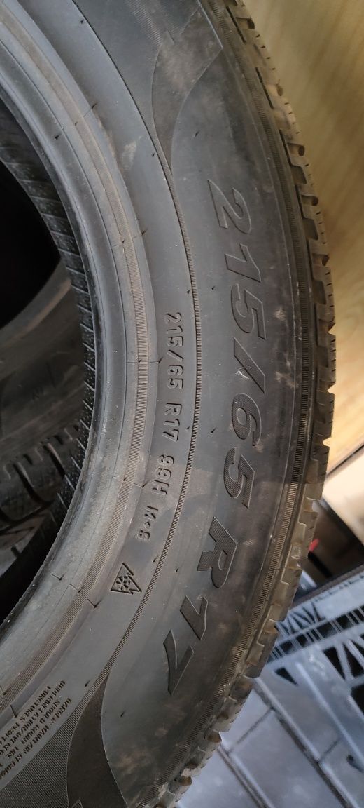 Opony Pirelli 215x65x17 scorpion