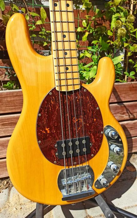 Ernie Ball MusicMan SX type gitara basowa