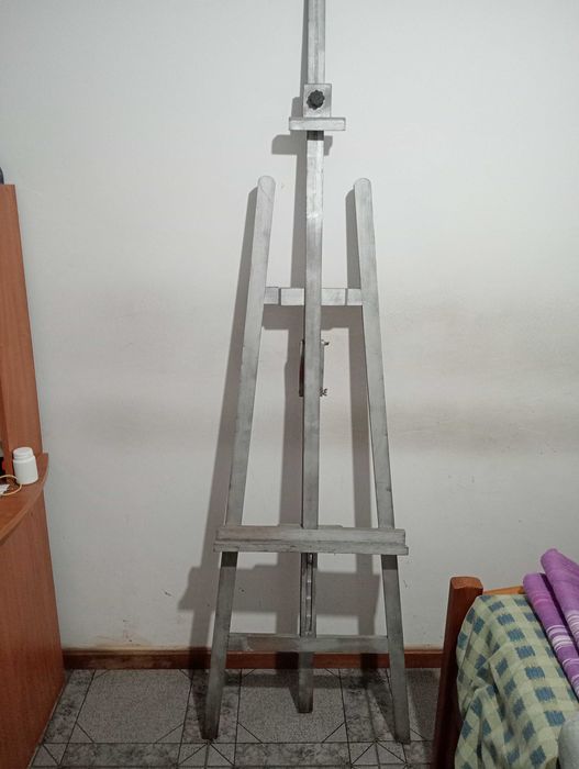 Quadro verde pautado de giz com cavalete