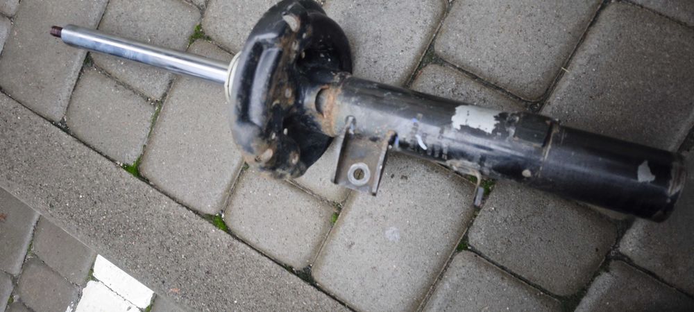 Амортизатор передній, правий Polestar 2 (21-24)