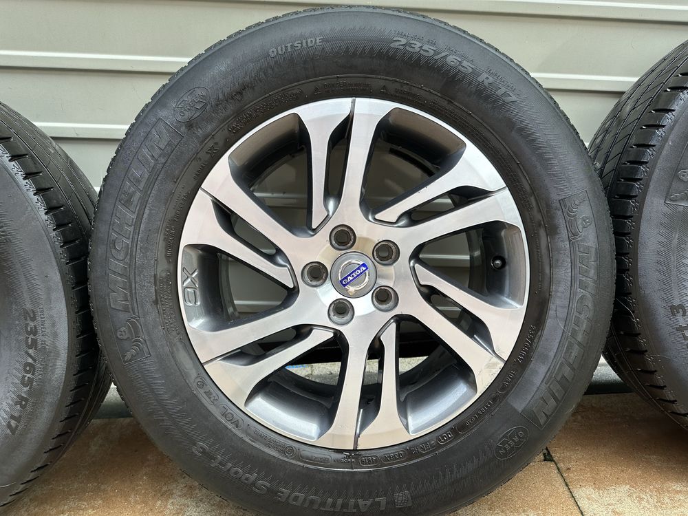 Koła Volvo xc60 235/65/ R17”