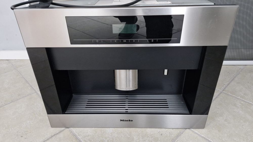 Ekspres  MIELE CVA5060
