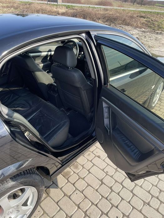 Легковий автомобіль